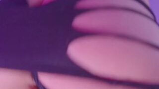 Cherrycrush – Close Up, Baby Oil, Booty & Feet (Tail Anal Plug)