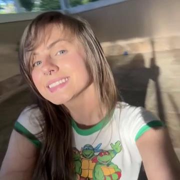 Tabby Ridiman Aka Tabs24X7 – Pussy In The Sun