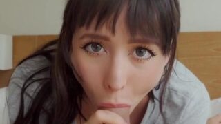 Alicebong Cheated On Her Boyfriend With A Photographer